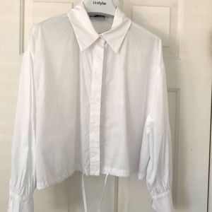 Zara white blouse with draw string. Beautiful blouson like sleeves